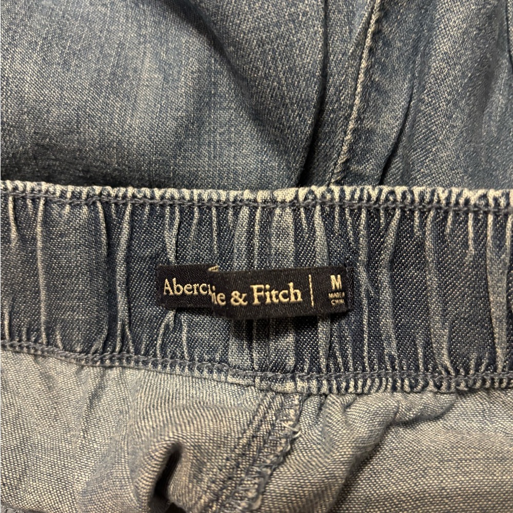 Abercrombie and Fitch Denim Pants - Picture 3 of 3